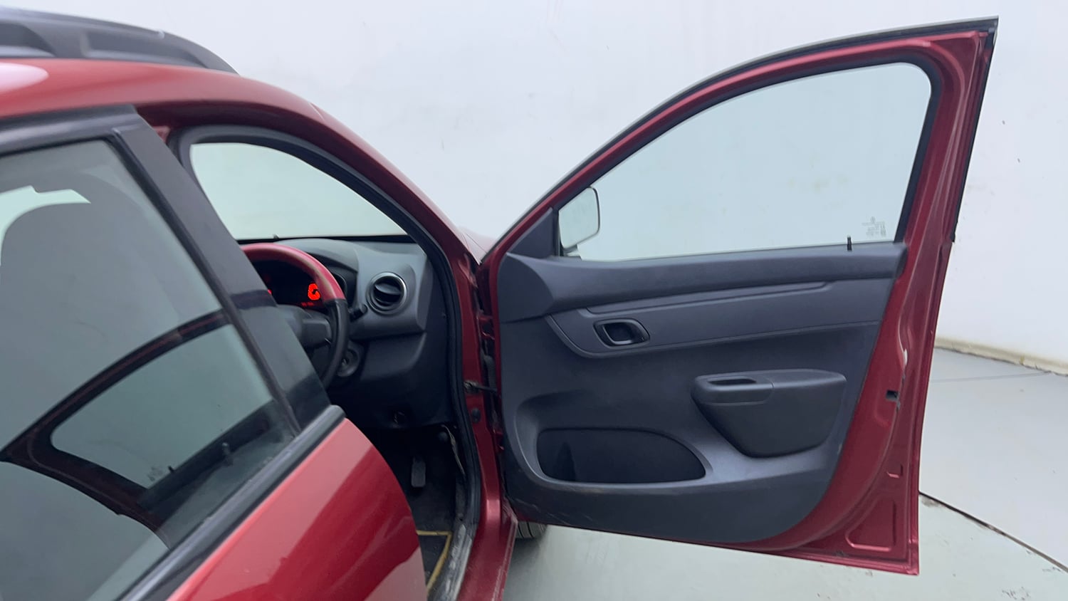 Used 2016 Renault Kwid RXT Petrol Manual interior RIGHT FRONT DOOR OPEN VIEW