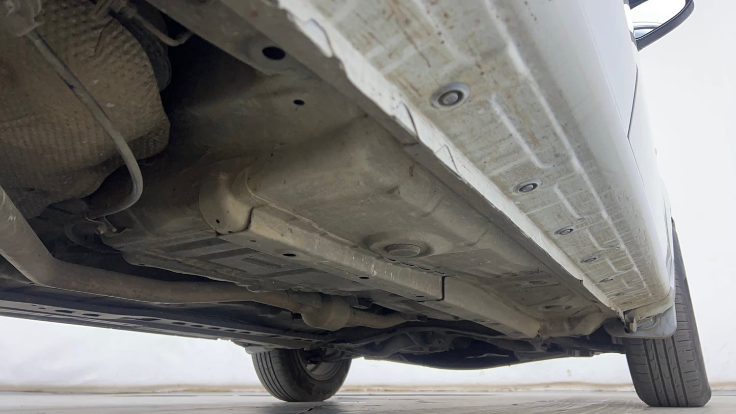 Used 2017 Toyota Etios Liva GXD Diesel Manual extra REAR RIGHT UNDERBODY VIEW