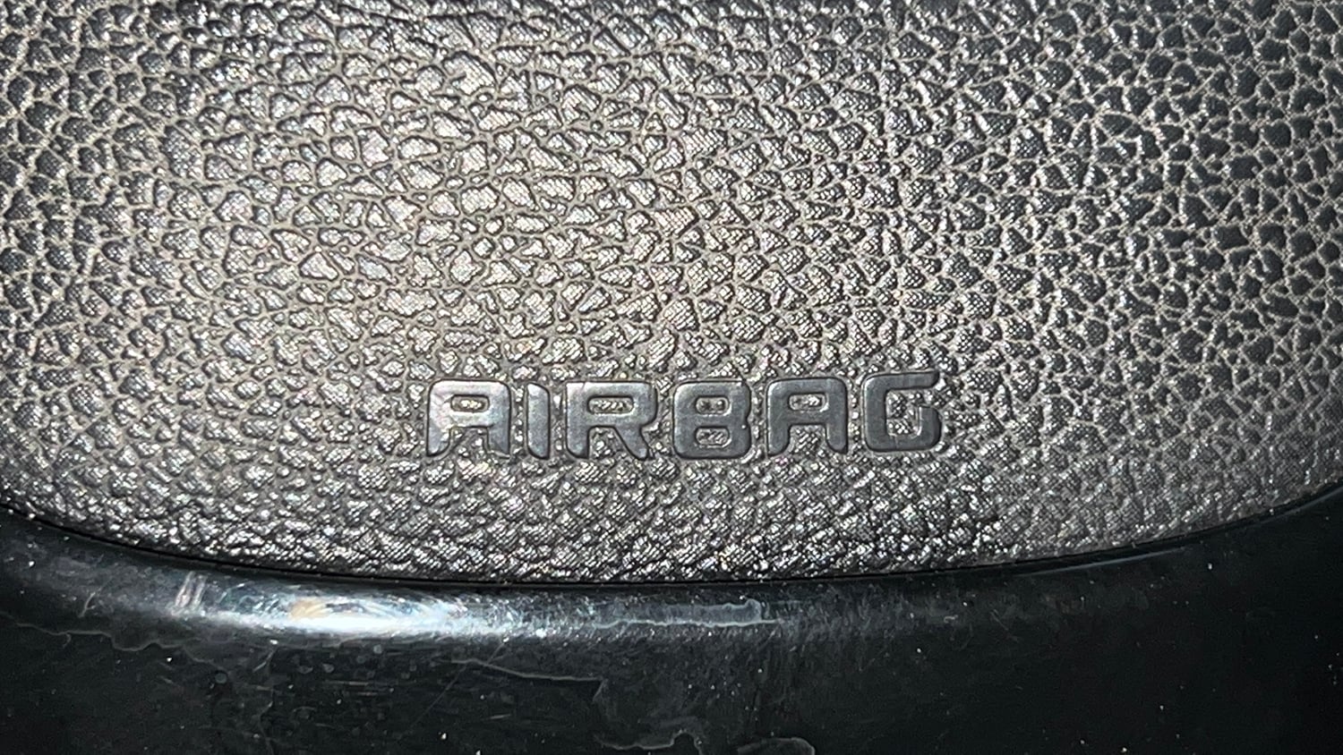 Used 2020 Tata Nexon XZ Plus (O) Dual Tone Petrol Manual top_features Airbags