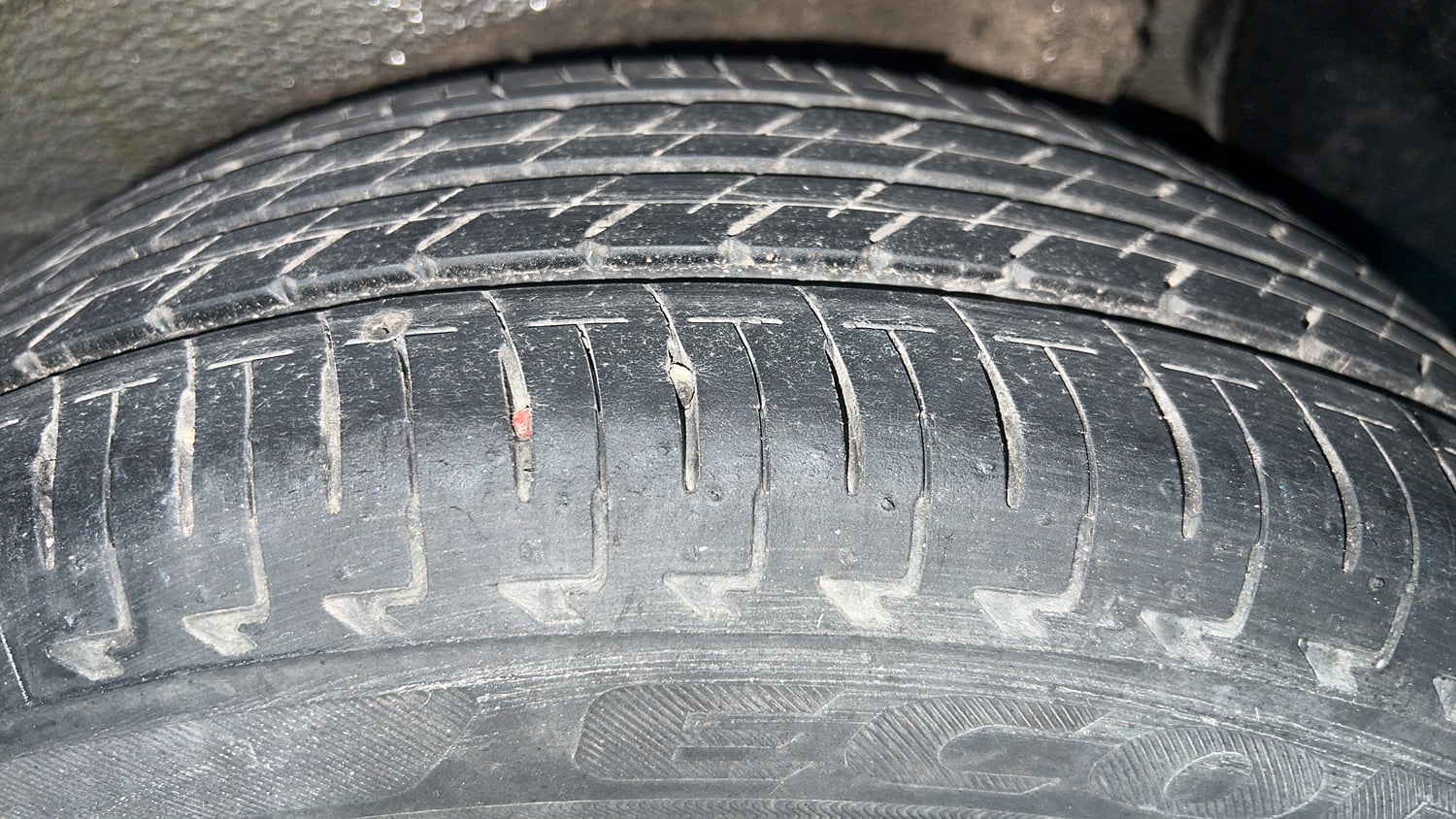 Used 2022 Maruti Suzuki Ignis Delta 1.2 MT Petrol Manual tyres LEFT REAR TYRE TREAD VIEW