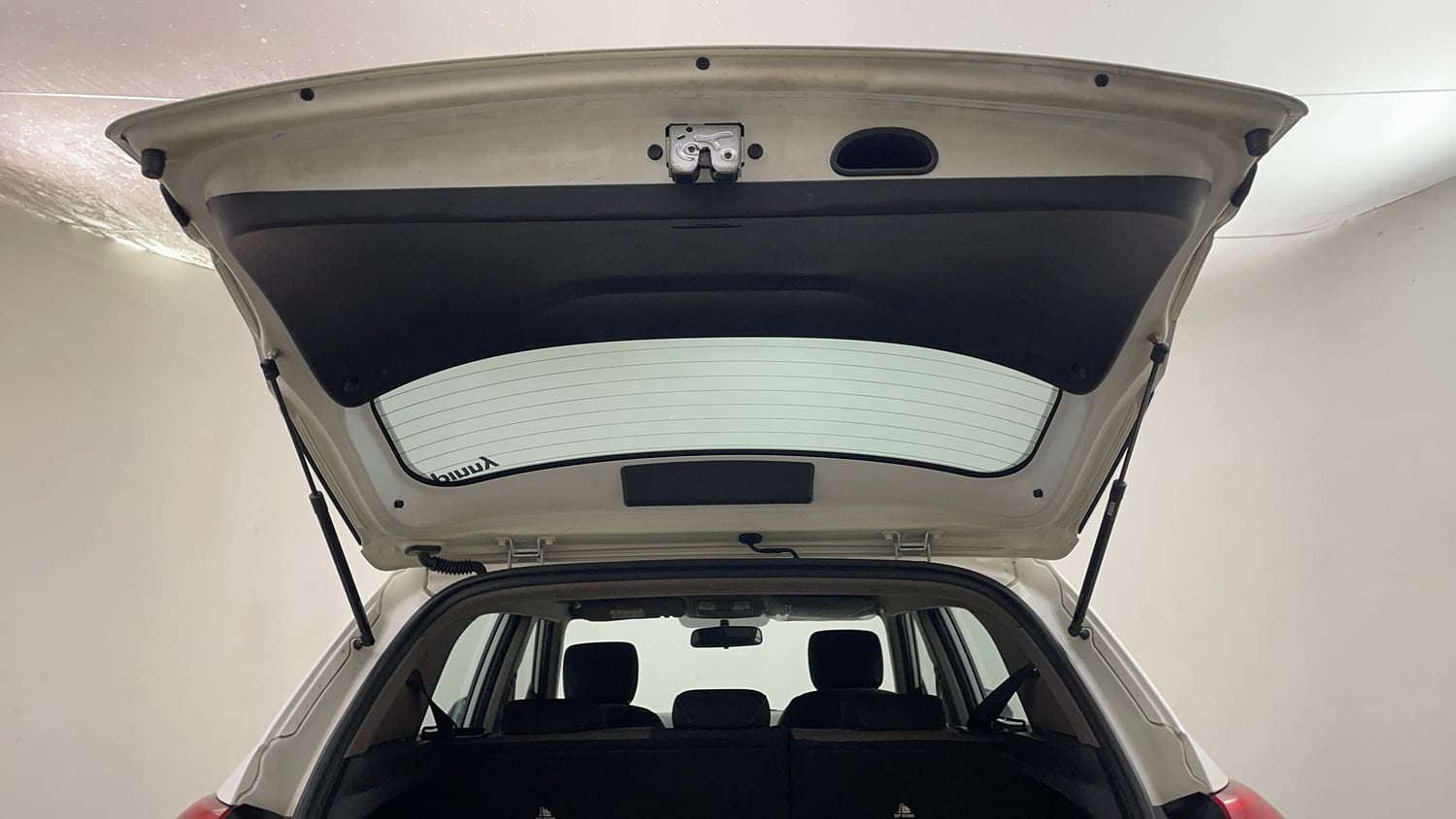 Used 2017 Hyundai Creta 1.6 SX Plus AT Petrol Petrol Automatic interior DICKY DOOR OPEN VIEW