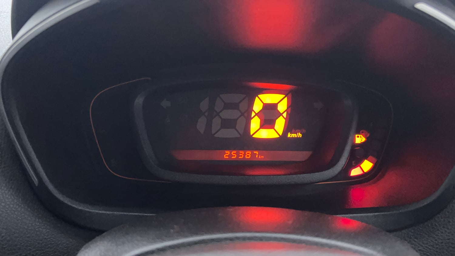 Used 2018 Renault Kwid CLIMBER 1.0 Petrol Manual interior CLUSTERMETER VIEW