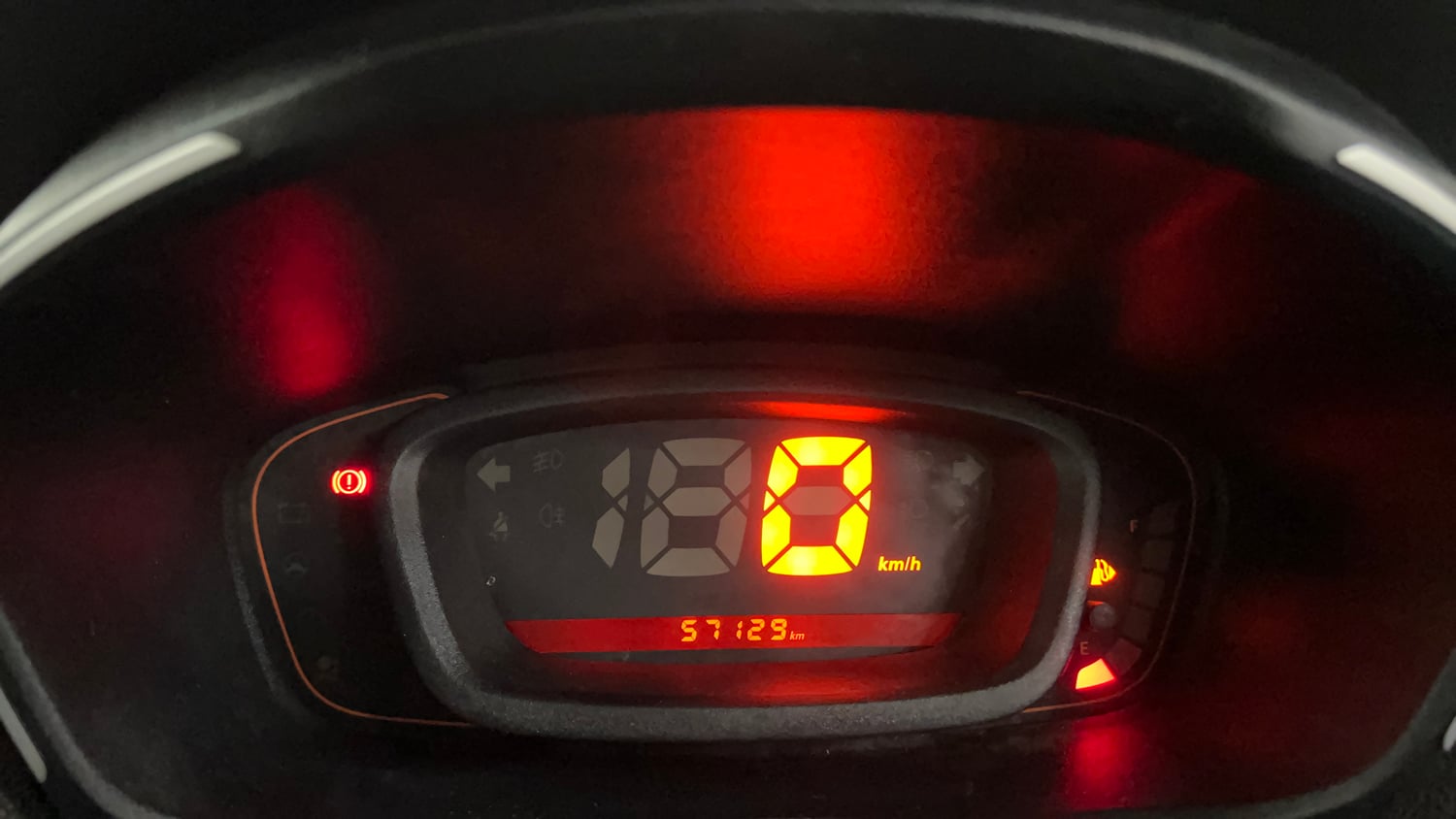 Used 2019 Renault Kwid RXL Petrol Manual interior CLUSTERMETER VIEW
