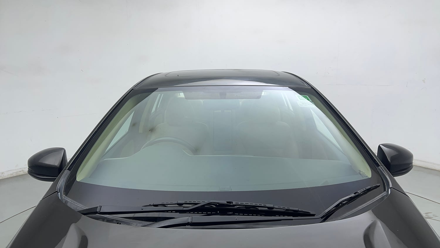 Used 2015 Honda City VX Petrol Manual exterior FRONT WINDSHIELD VIEW