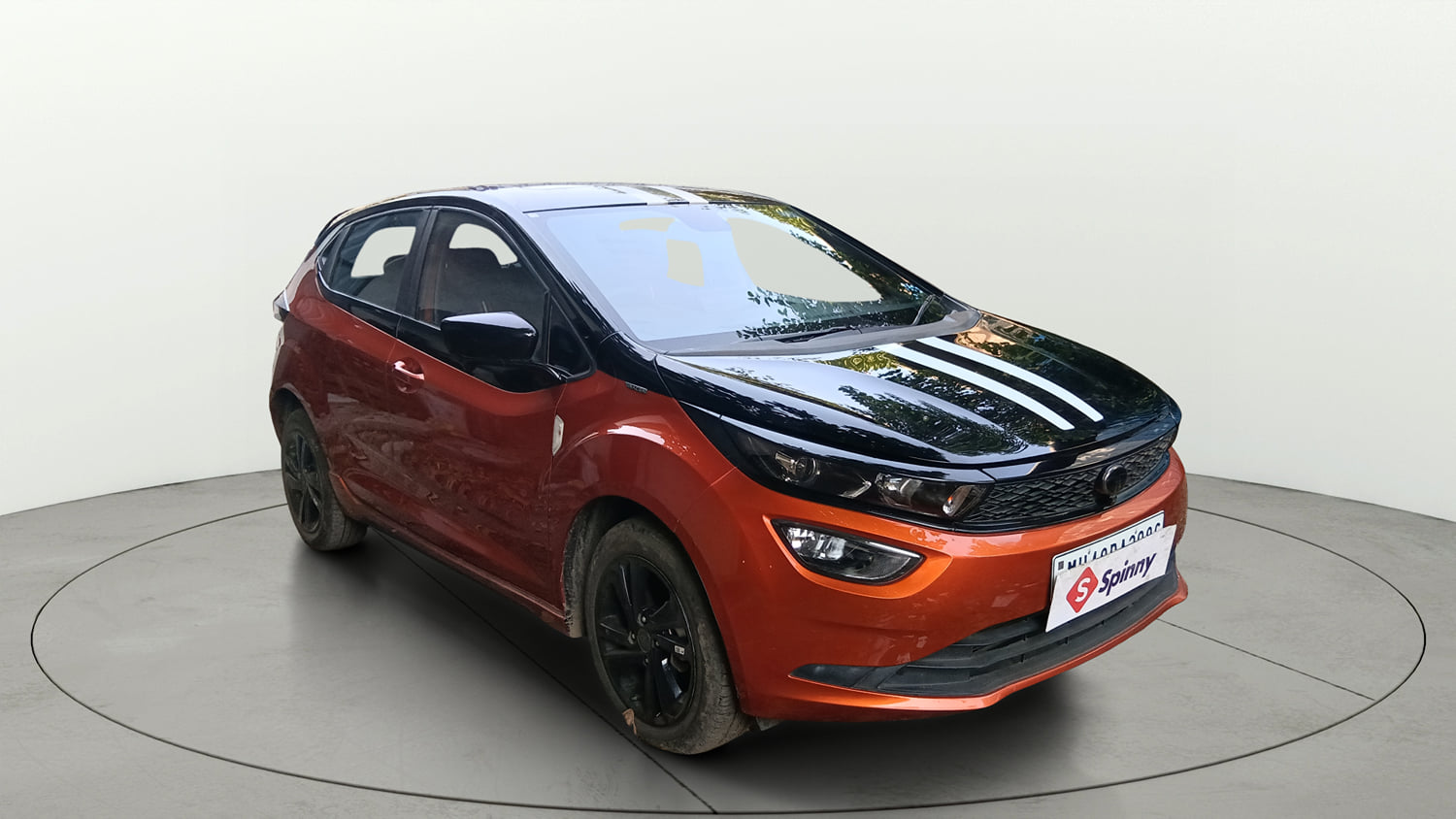 Used 2026 Tata Altroz Racer R3 Petrol Manual exterior RIGHT FRONT CORNER VIEW