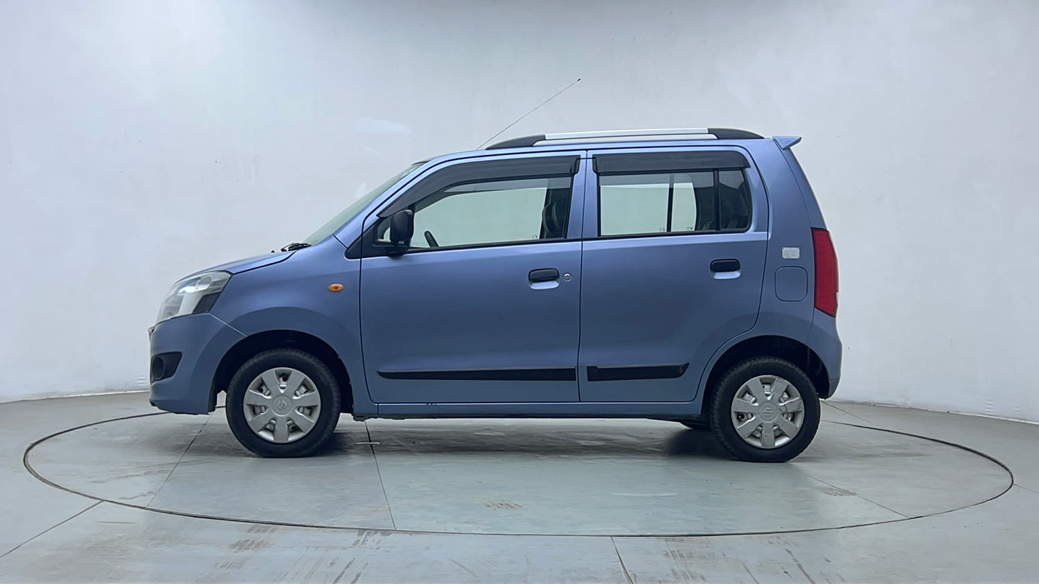 Used 2018 Maruti Suzuki Wagon R LXI CNG Cng Manual exterior LEFT SIDE VIEW