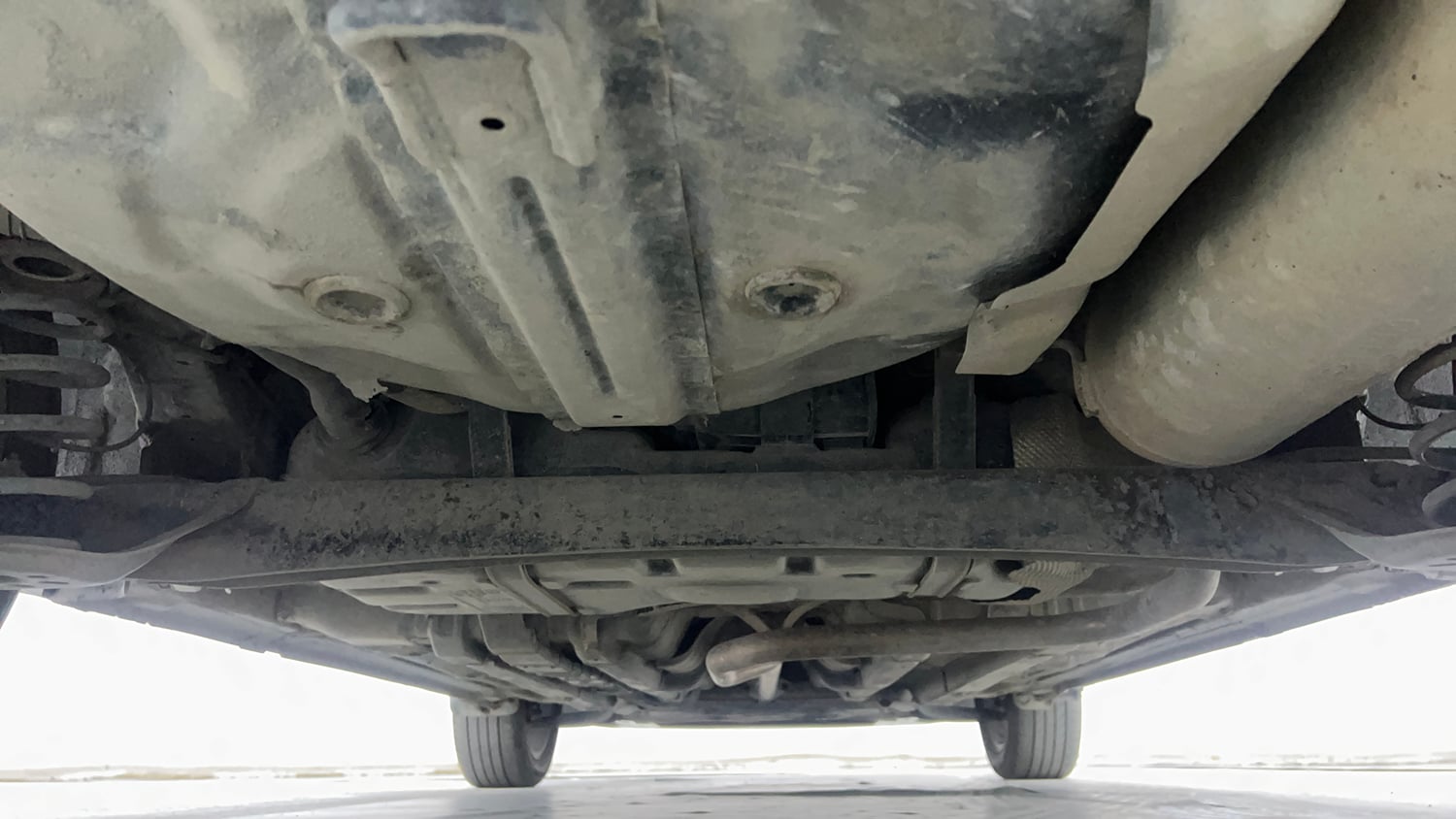 Used 2015 Hyundai Elite i20 Asta 1.2 Petrol Manual extra REAR UNDERBODY VIEW (TAKEN FROM REAR)