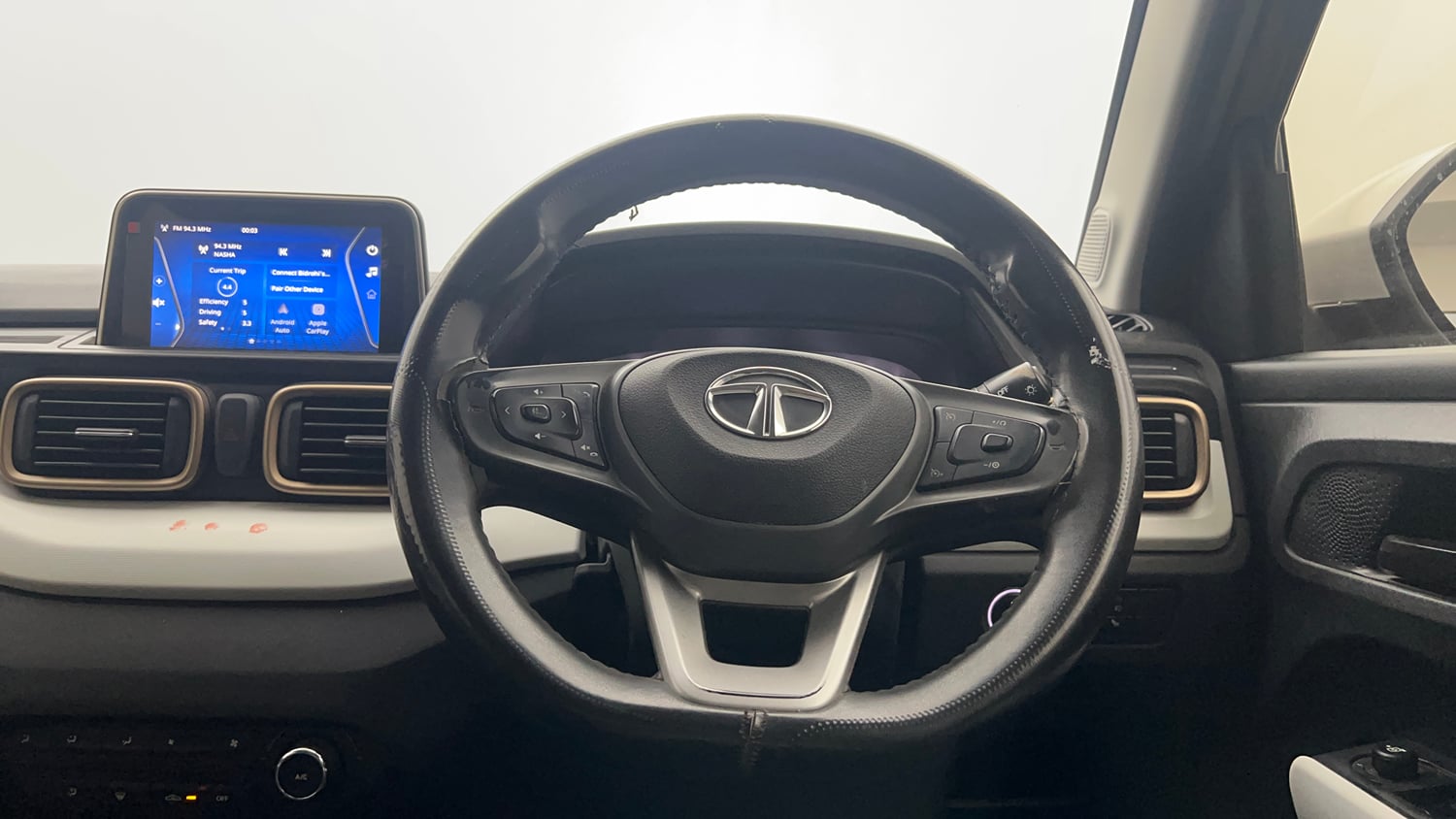 Used 2022 Tata Punch Accomplished AMT Petrol Automatic interior STEERING VIEW