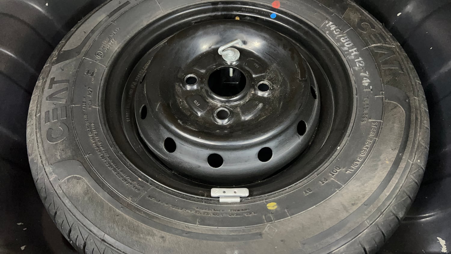 Used 2022 Maruti Suzuki Alto 800 VXi Petrol Manual tyres SPARE TYRE VIEW