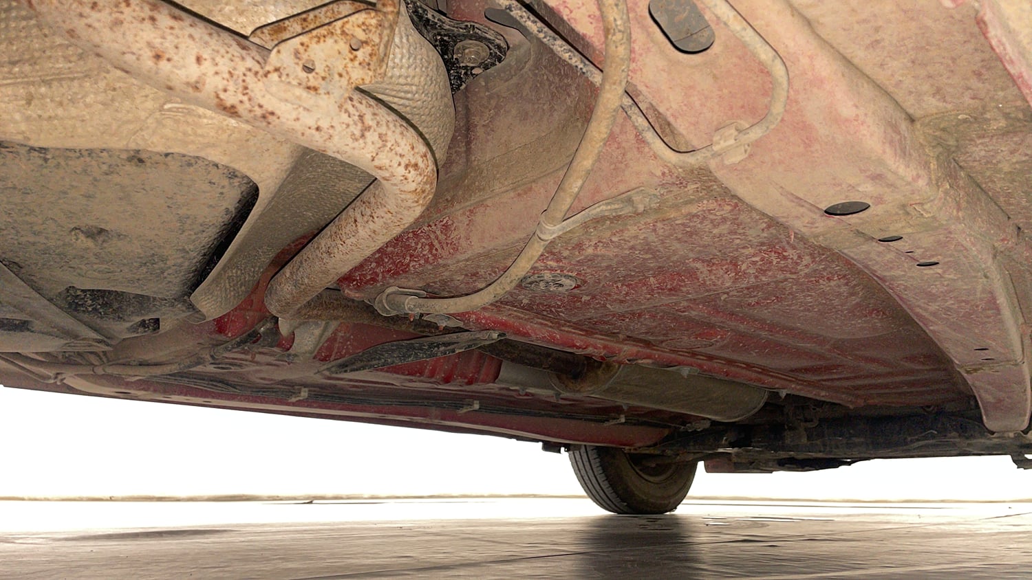 Used 2020 Maruti Suzuki Swift VXi Petrol Manual extra REAR RIGHT UNDERBODY VIEW