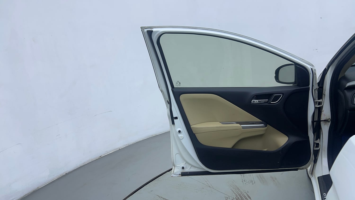 Used 2020 Honda City ZX CVT Petrol Petrol Automatic interior LEFT FRONT DOOR OPEN VIEW