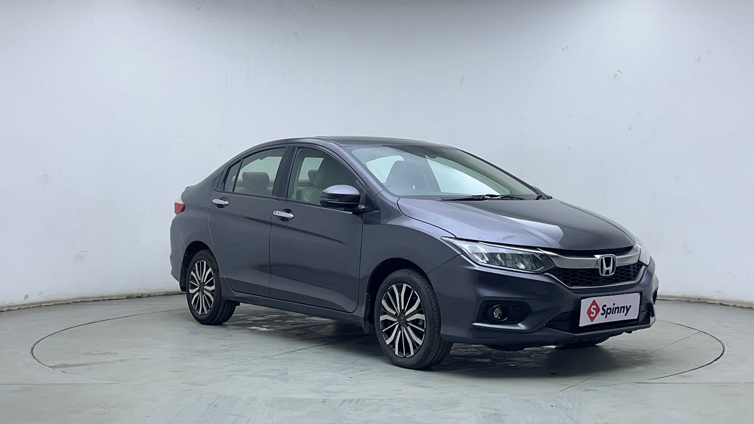 Used 2017 Honda City ZX CVT Petrol Petrol Automatic exterior RIGHT FRONT CORNER VIEW