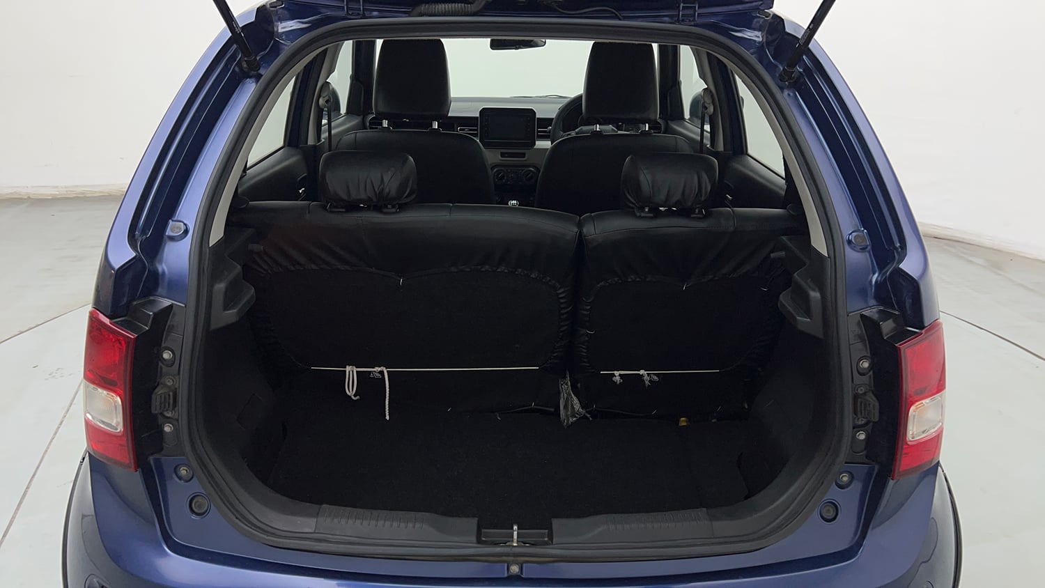 Used 2021 Maruti Suzuki Ignis Zeta 1.2 MT Petrol Manual interior DICKY INSIDE VIEW