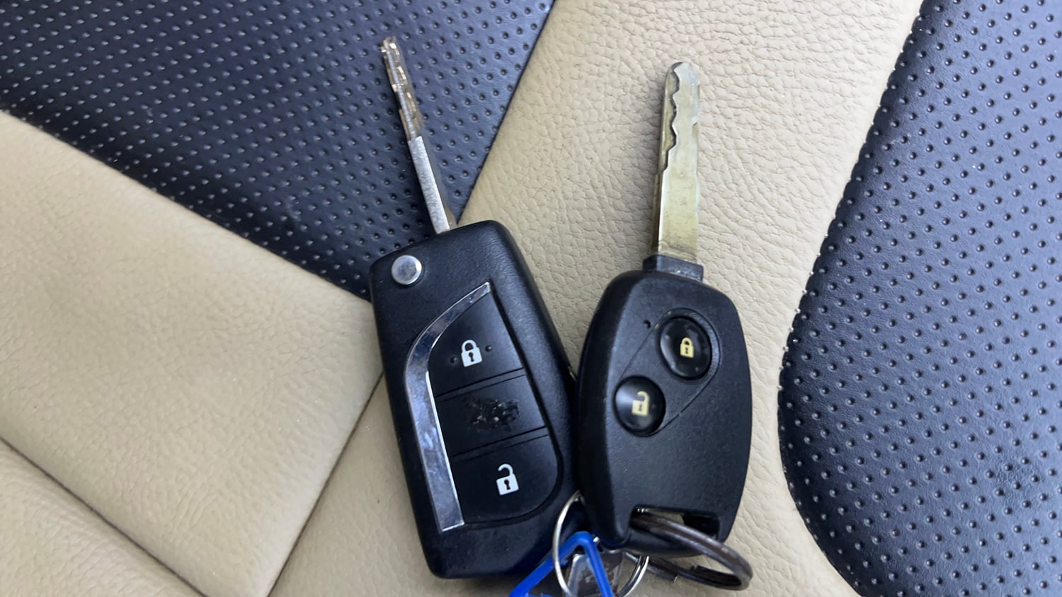 Used 2013 Honda Amaze 1.2 S i-VTEC Petrol Manual extra CAR KEY VIEW