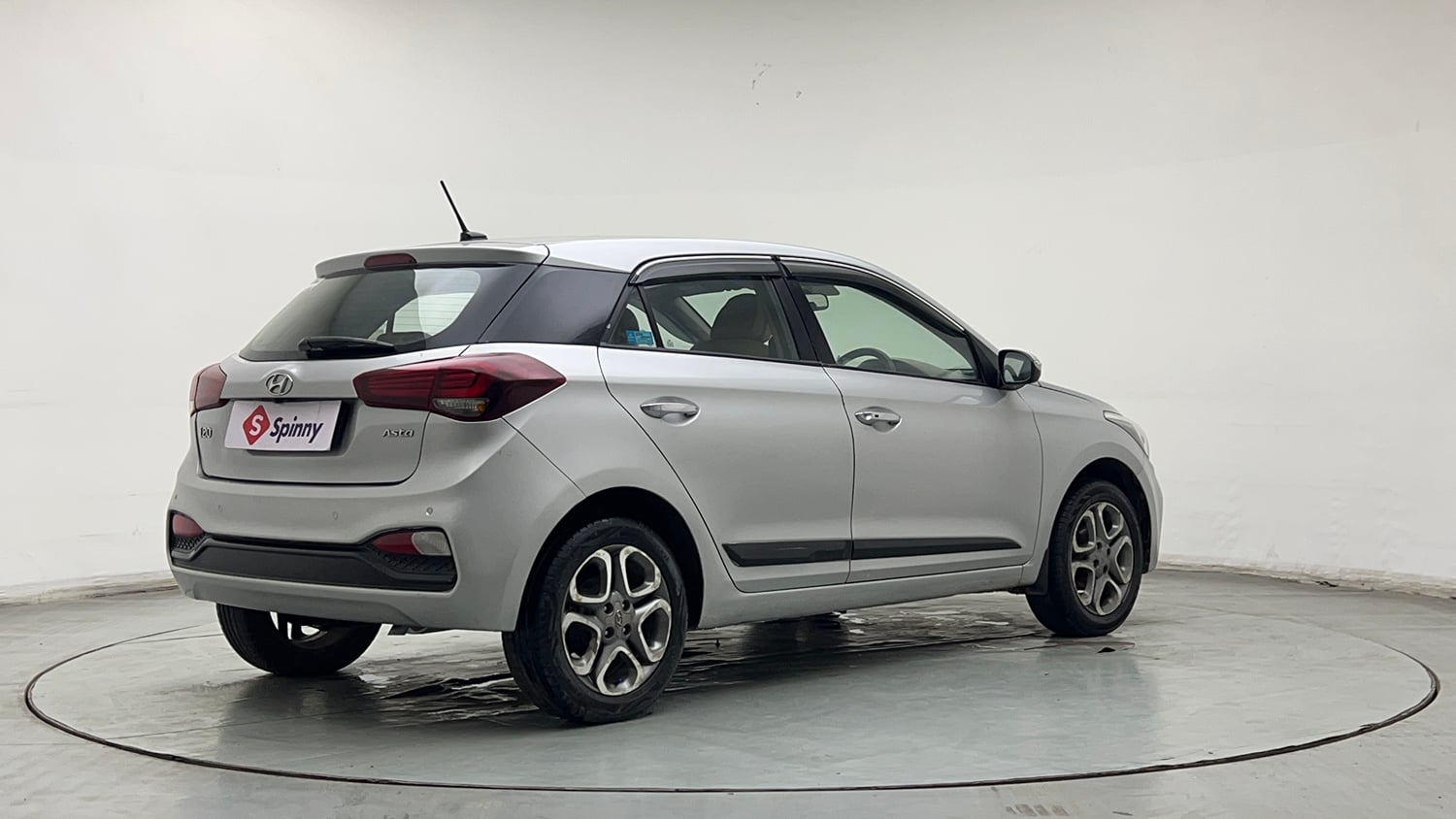Used 2018 Hyundai Elite i20 Asta 1.2 (O) Petrol Manual exterior RIGHT REAR CORNER VIEW