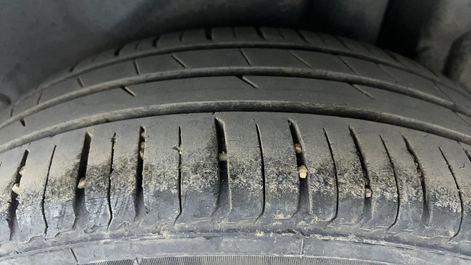 Used 2016 Maruti Suzuki Swift Dzire ZXI Petrol Manual tyres LEFT REAR TYRE TREAD VIEW