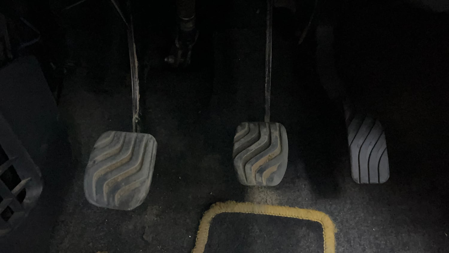 Used 2016 Renault Kwid RXT Petrol Manual interior PEDALS VIEW