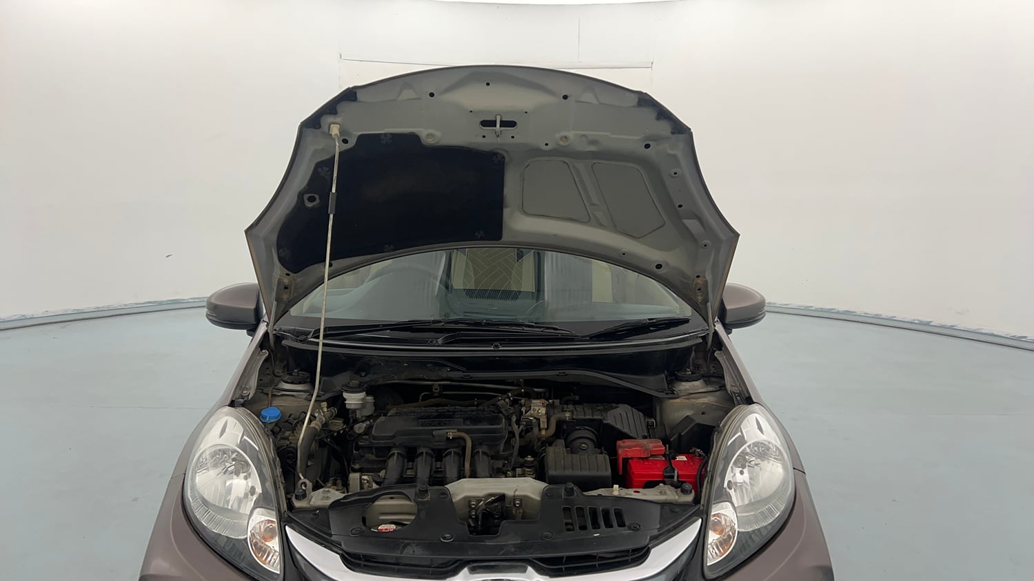 Used 2016 Honda Amaze 1.2 SX i-VTEC Petrol Manual engine ENGINE & BONNET OPEN FRONT VIEW