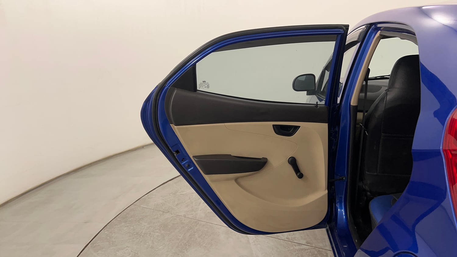 Used 2017 Hyundai Eon Era + AirBag Petrol Manual interior LEFT REAR DOOR OPEN VIEW
