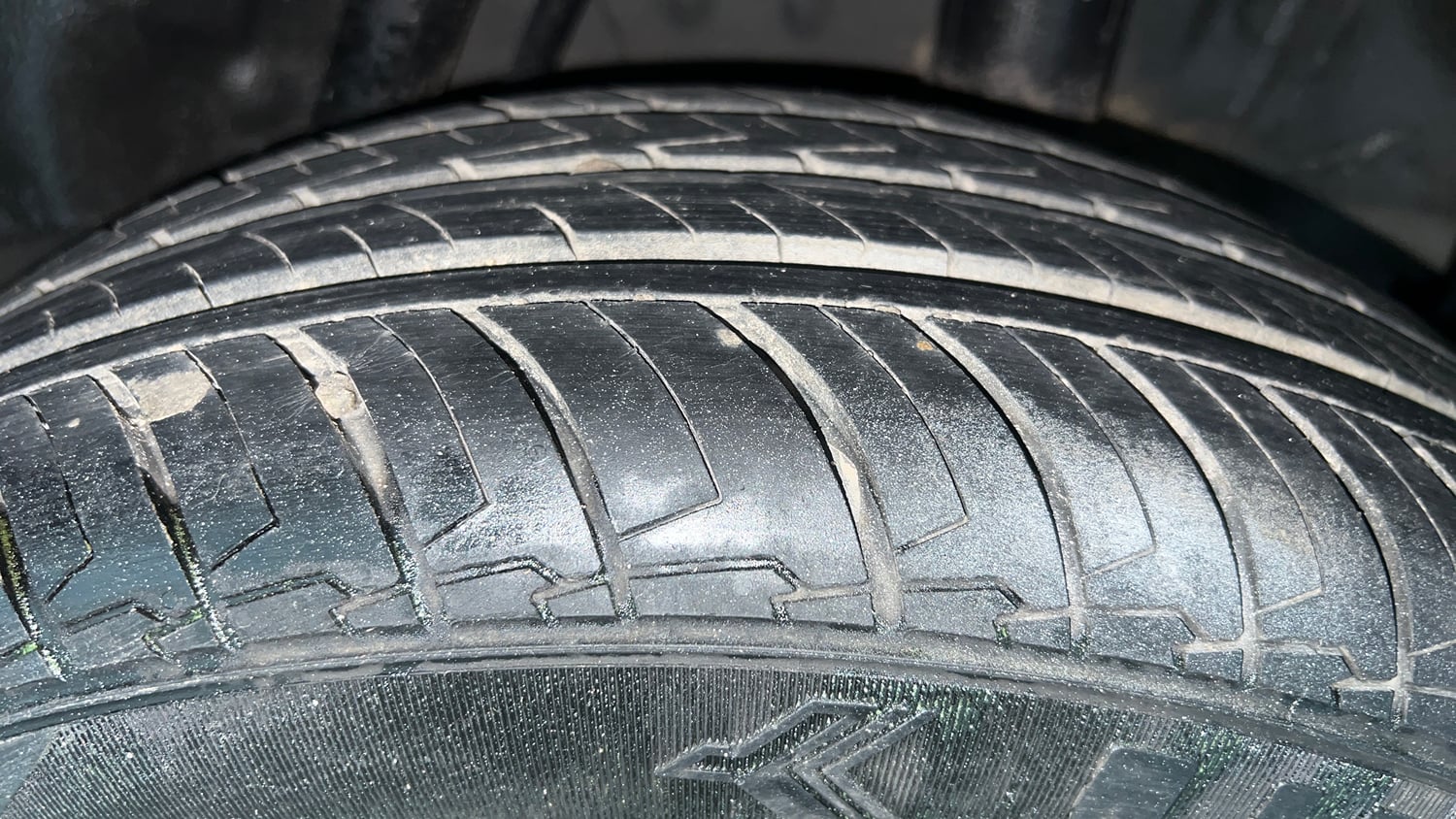 Used 2017 Honda City V Petrol Petrol Manual tyres LEFT REAR TYRE TREAD VIEW