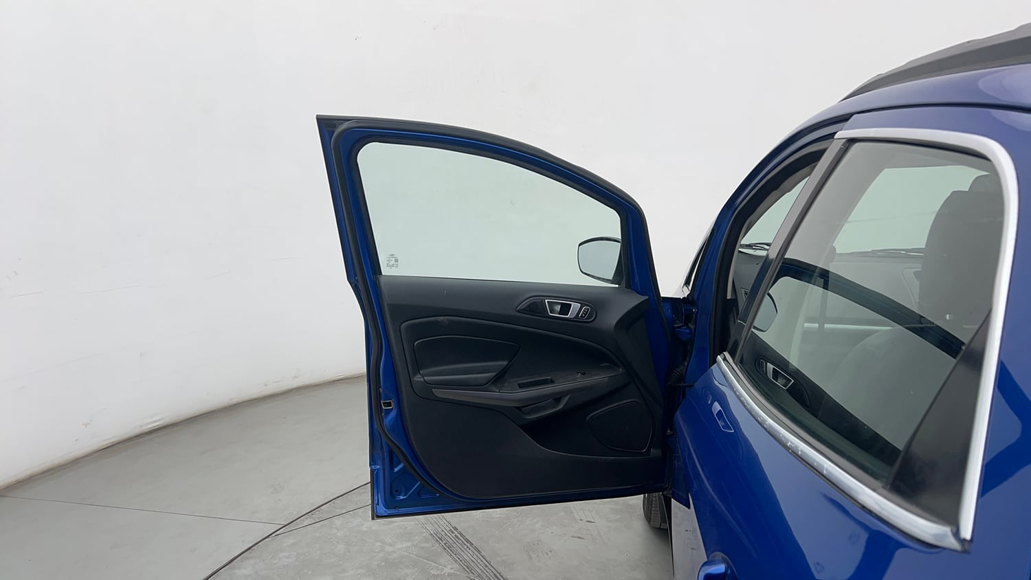Used 2018 Ford EcoSport Trend + 1.5L Ti-VCT AT Petrol Automatic interior LEFT FRONT DOOR OPEN VIEW