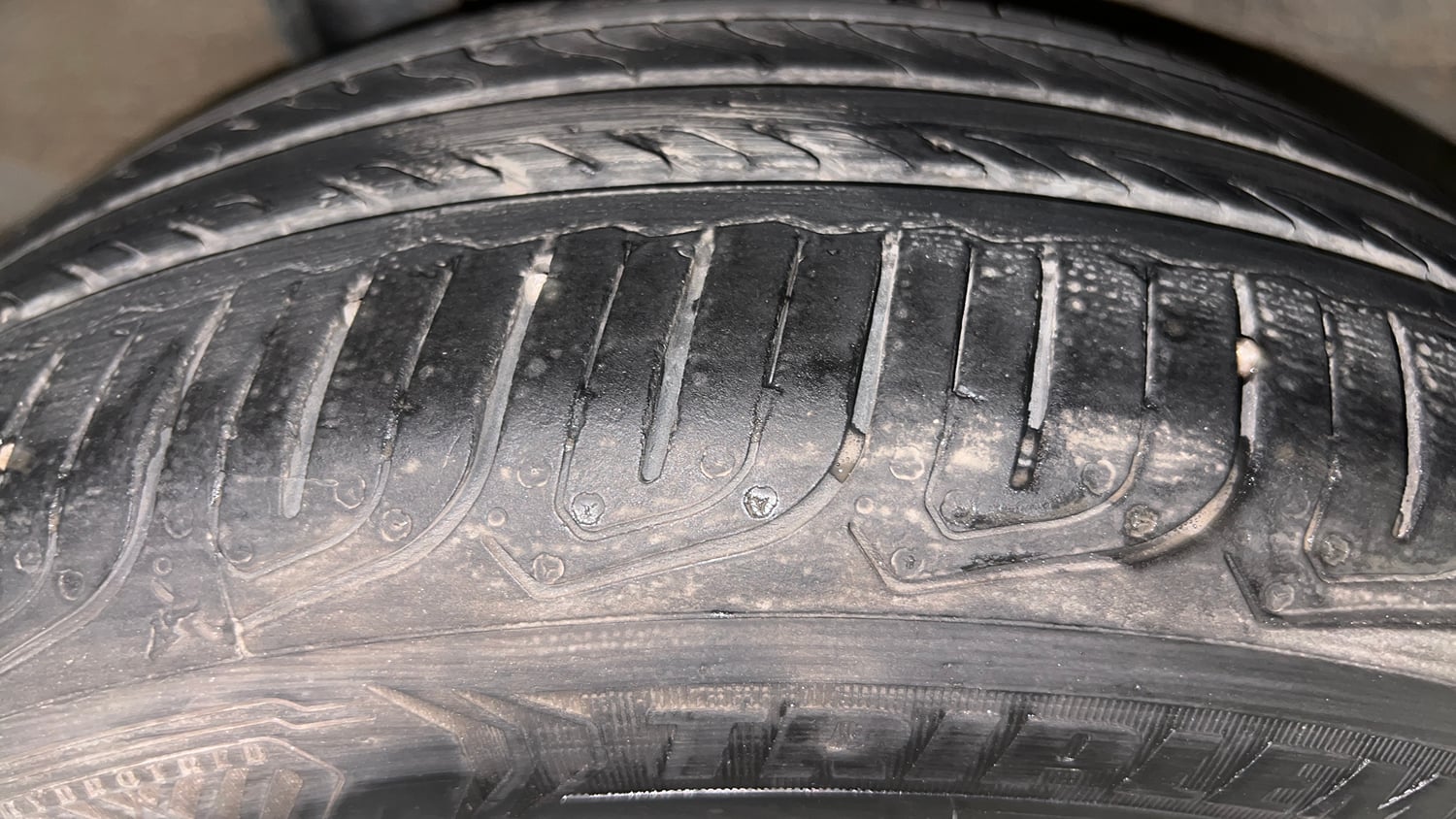Used 2024 Honda City VX Petrol MT Petrol Manual tyres RIGHT REAR TYRE TREAD VIEW
