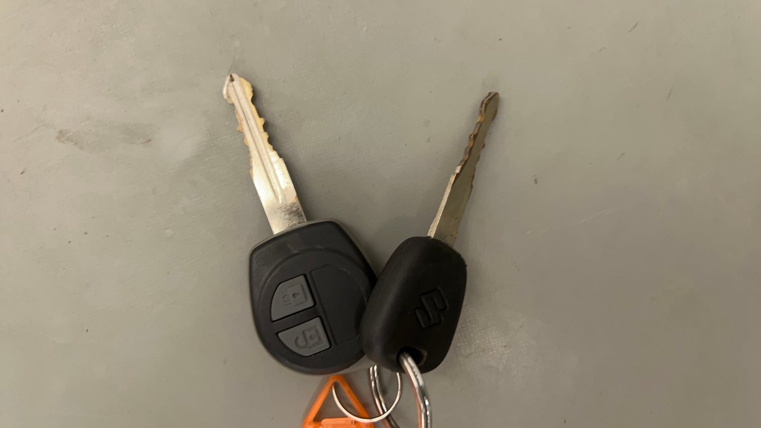 Used 2012 Maruti Suzuki Swift VXi Petrol Manual extra CAR KEY VIEW