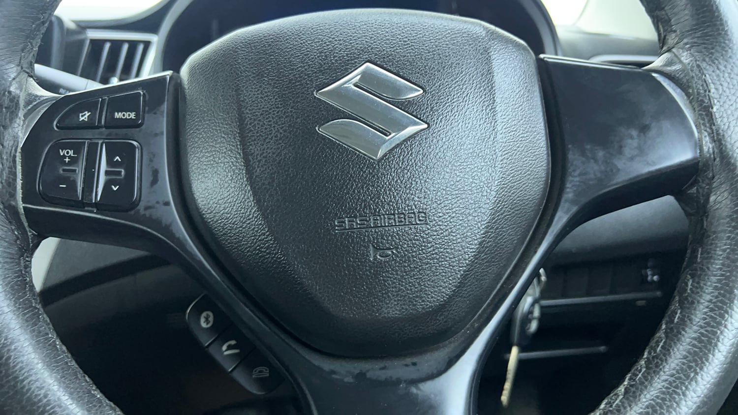 Used 2019 Maruti Suzuki Baleno Delta Petrol Manual top_features Airbags