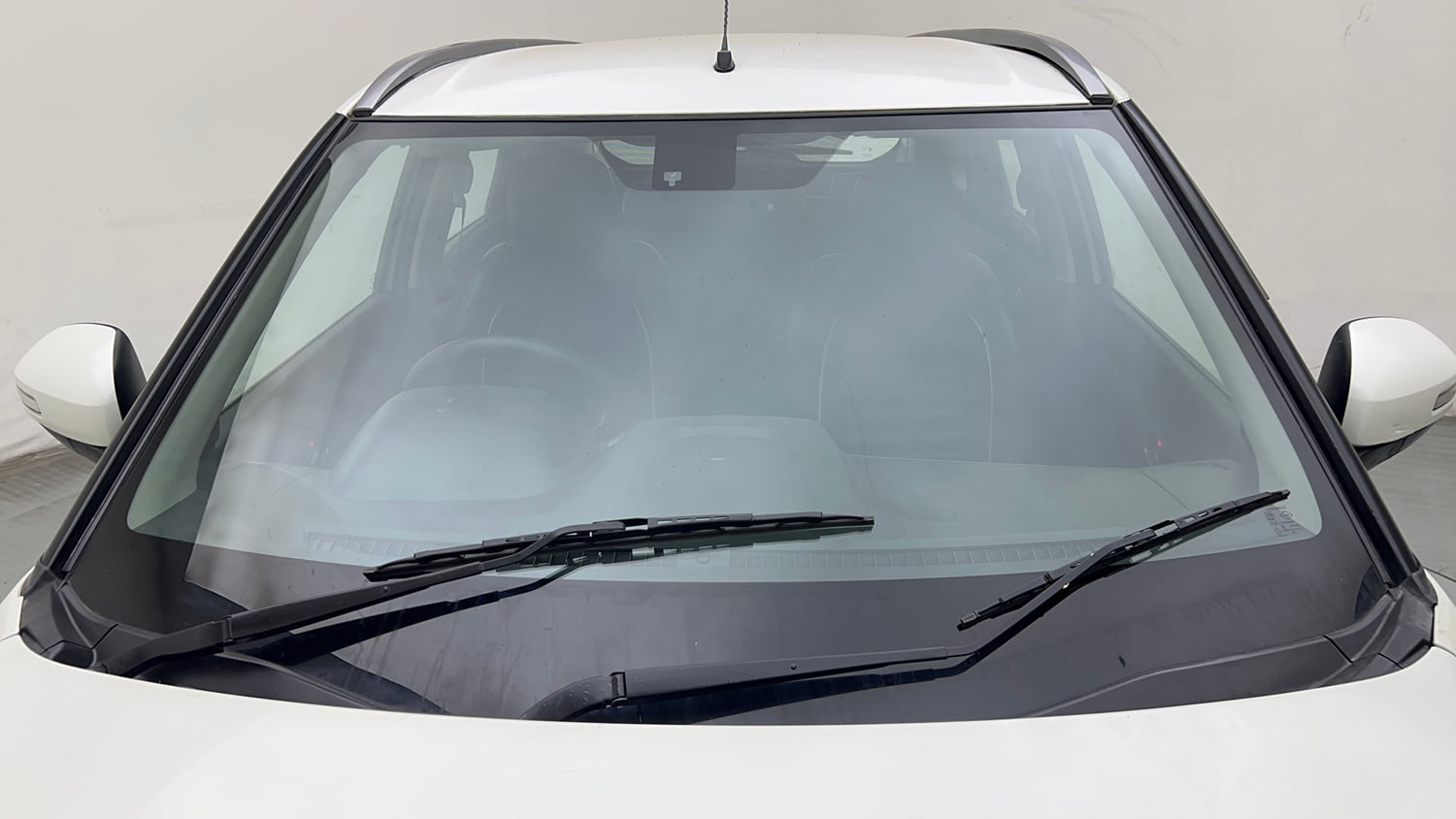 Used 2021 maruti-suzuki Vitara Brezza ZXi Plus Petrol Manual exterior FRONT WINDSHIELD VIEW