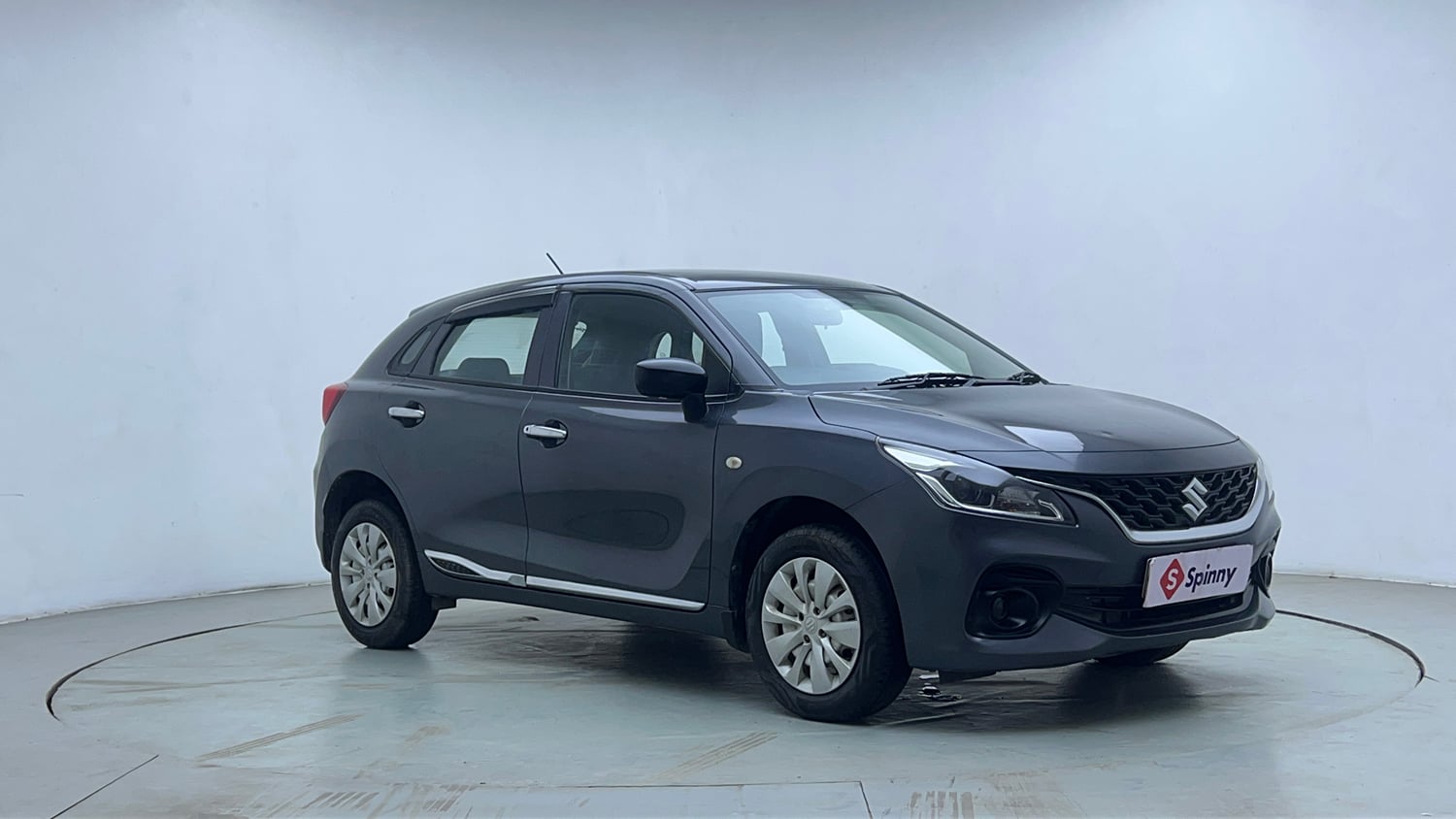 Used 2022 Maruti Suzuki Baleno Sigma MT Petrol Manual exterior RIGHT FRONT CORNER VIEW