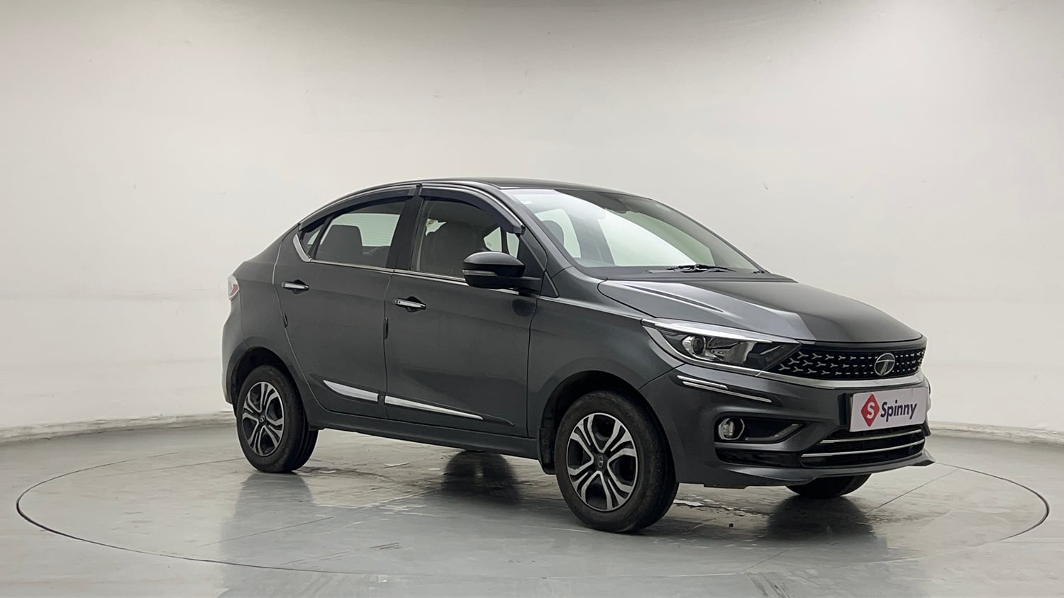 Used 2022 Tata Tigor XZ Plus CNG Cng Manual exterior RIGHT FRONT CORNER VIEW