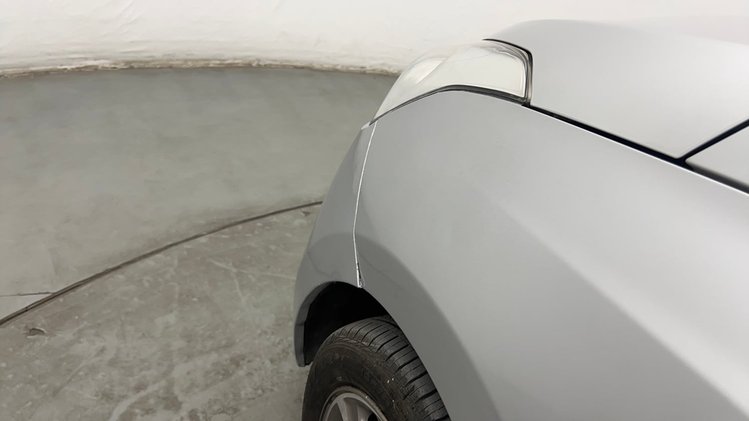 Used 2016 Hyundai Grand i10 Asta AT 1.2 Kappa VTVT Petrol Automatic dents MINOR SCRATCH