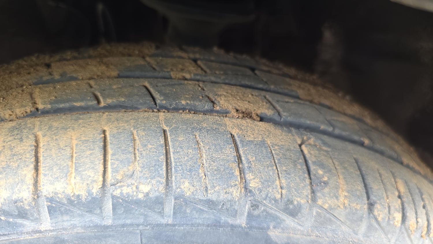 Used 2022 Maruti Suzuki Alto 800 Vxi Plus Petrol Manual tyres LEFT FRONT TYRE TREAD VIEW