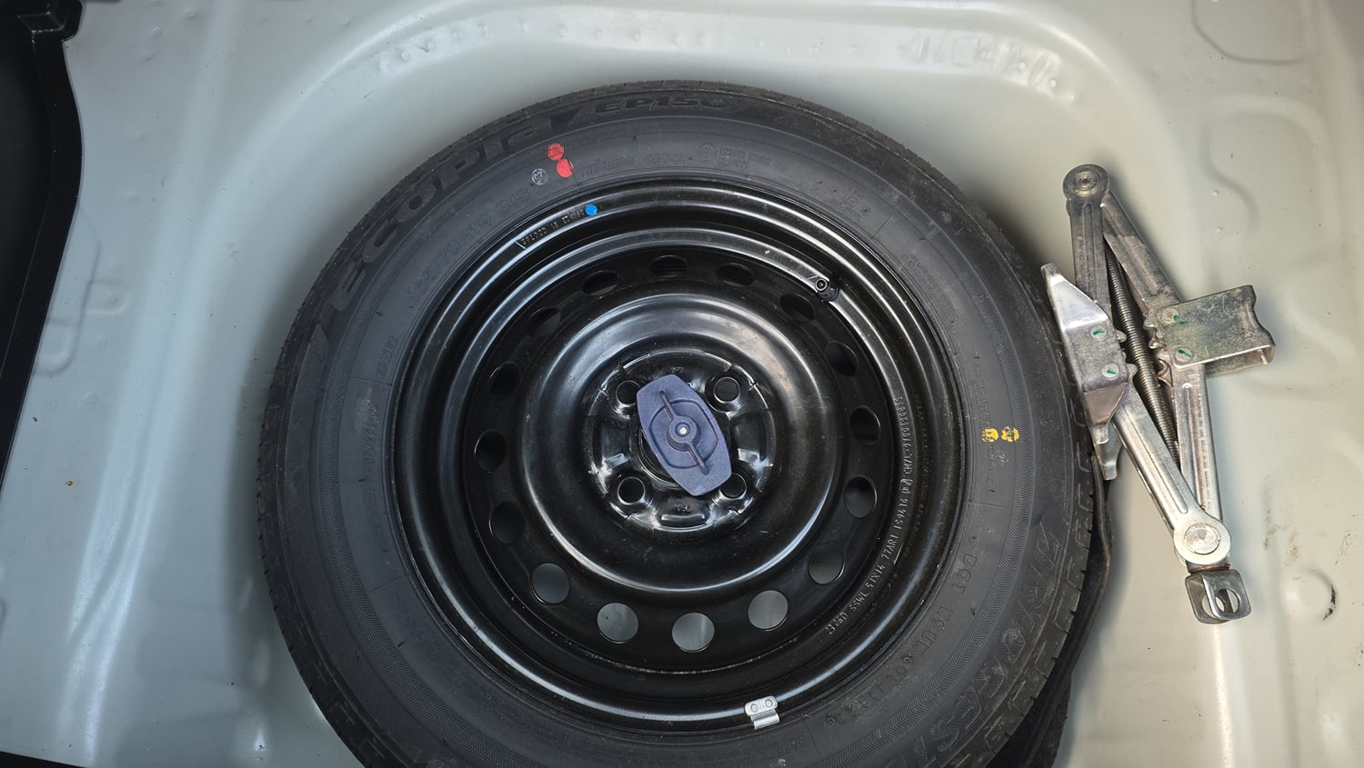 Used 2023 Maruti Suzuki Celerio ZXi Petrol Manual tyres SPARE TYRE VIEW