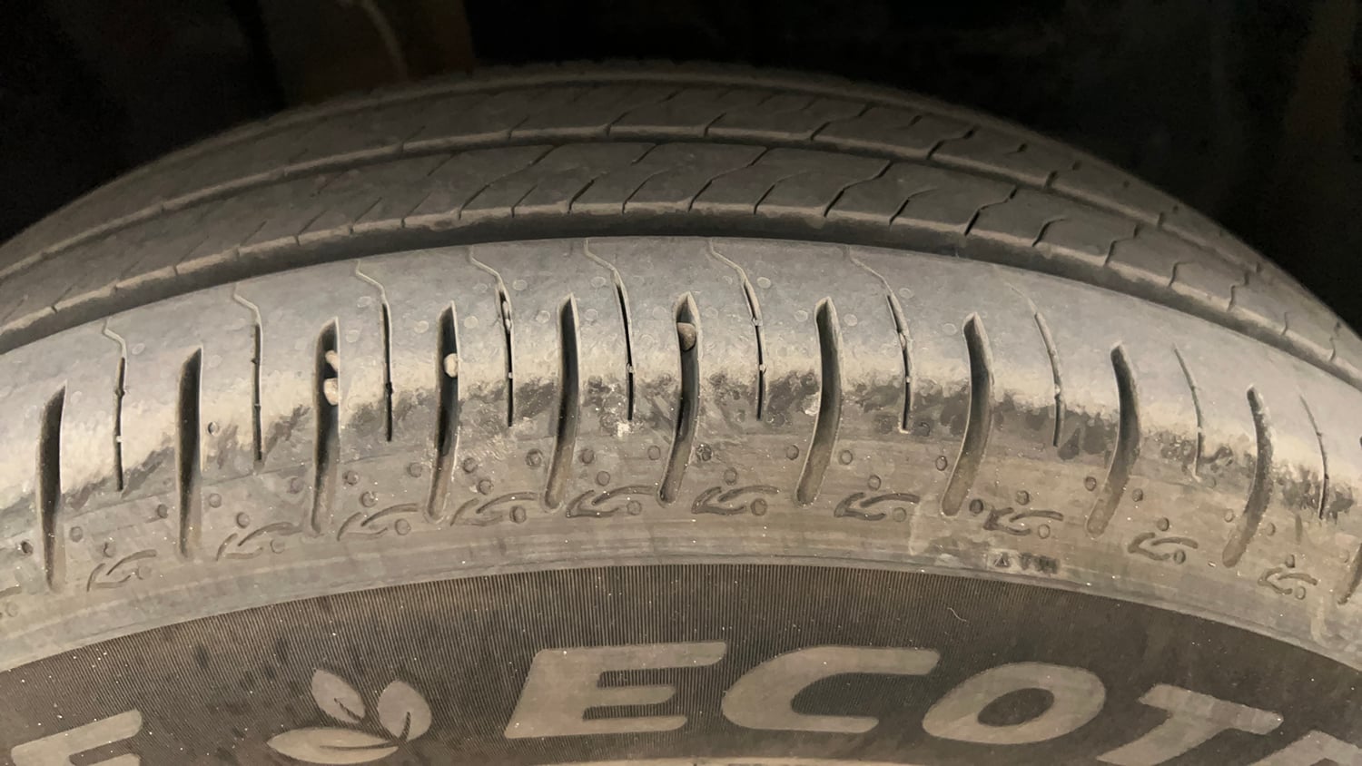 Used 2026 Tata Punch Pure + Petrol Manual tyres RIGHT FRONT TYRE TREAD VIEW