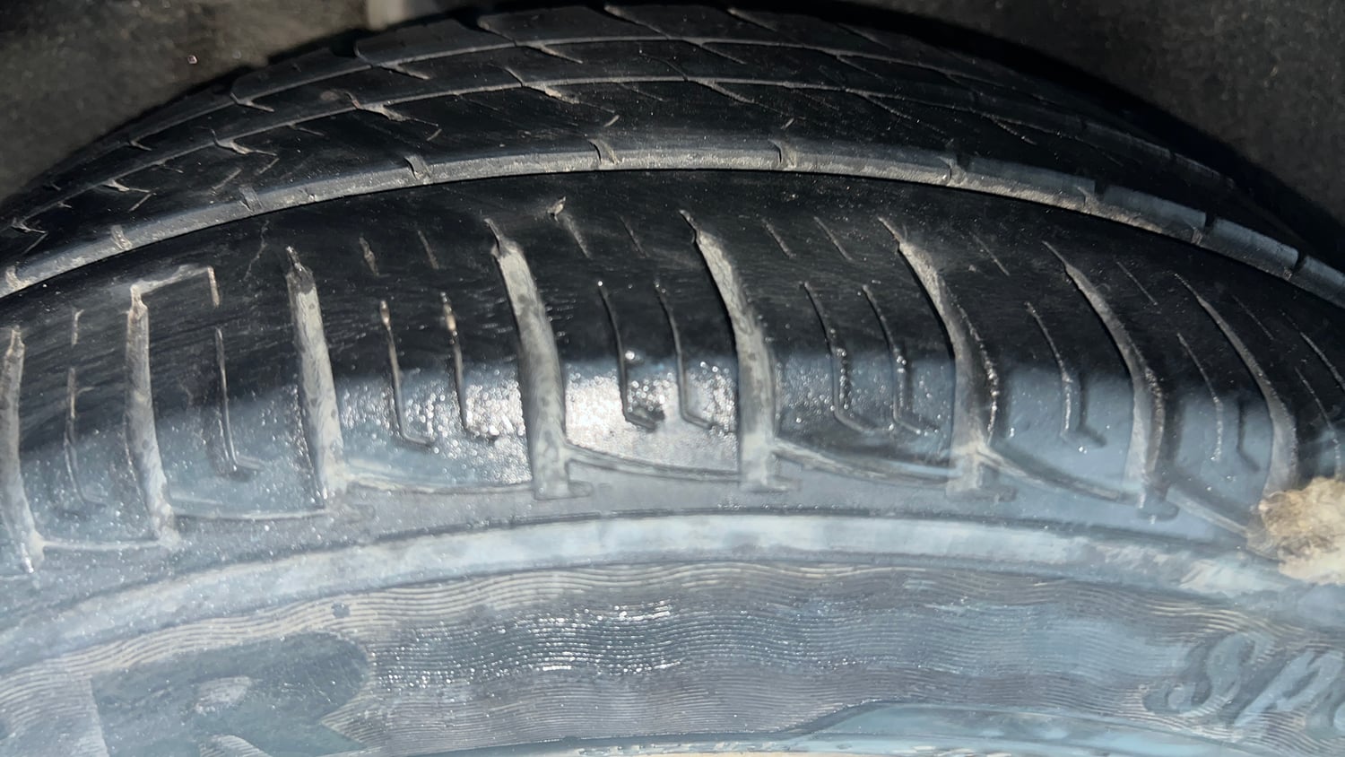 Used 2018 Maruti Suzuki Vitara Brezza [2016-2020] LDi Diesel Manual tyres RIGHT REAR TYRE TREAD VIEW