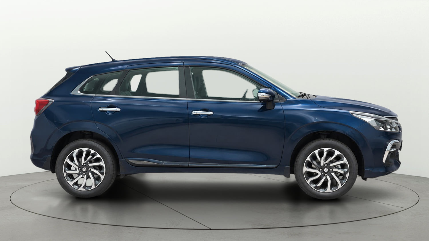 Used 2023 Maruti Suzuki Baleno Alpha AGS Petrol Automatic exterior RIGHT SIDE VIEW