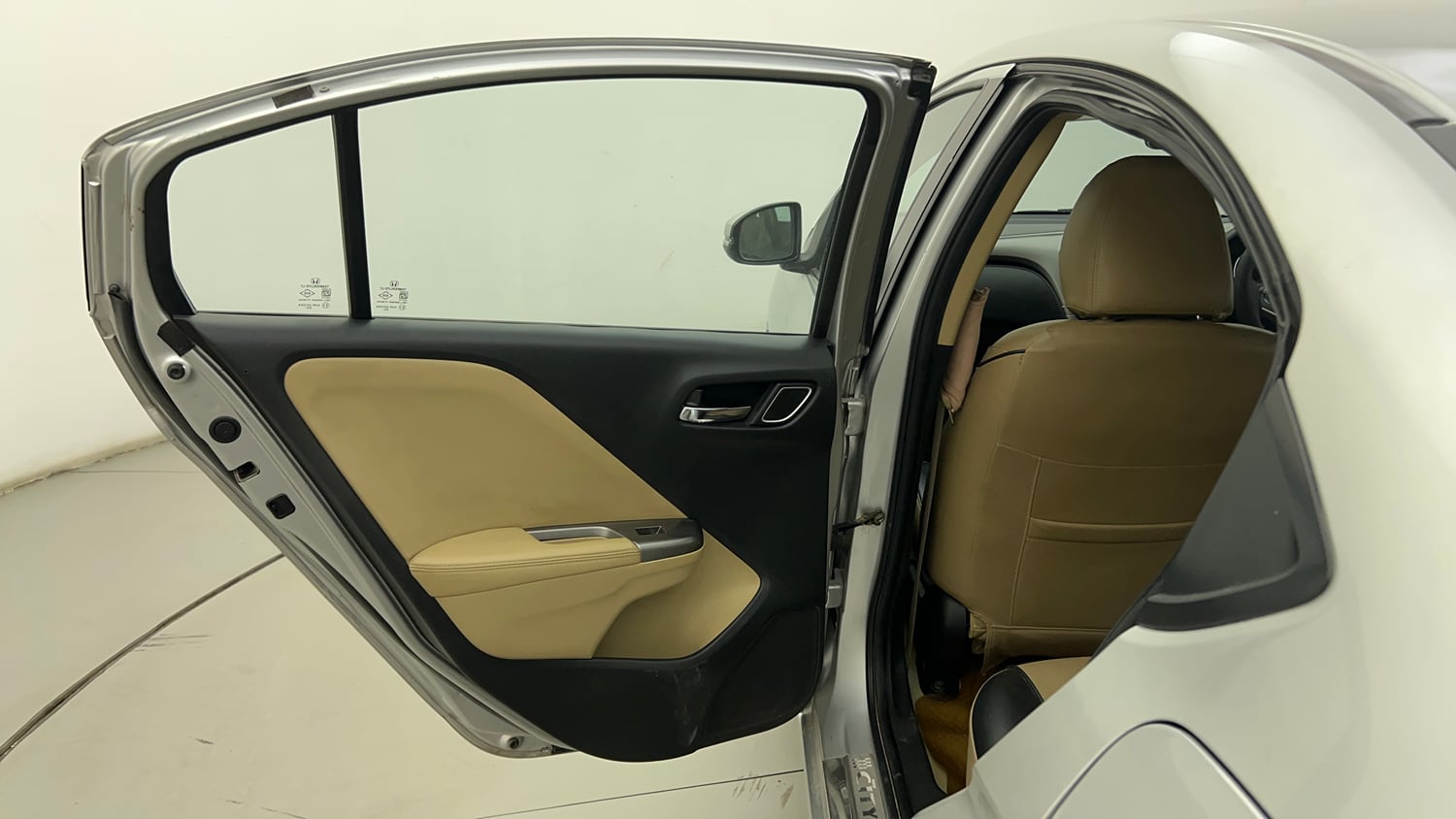 Used 2017 Honda City VX CVT Petrol Petrol Automatic interior LEFT REAR DOOR OPEN VIEW
