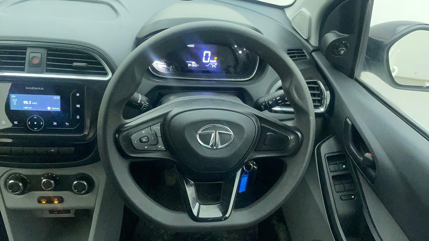 Used 2023 Tata Tiago XT CNG Cng Manual interior STEERING VIEW