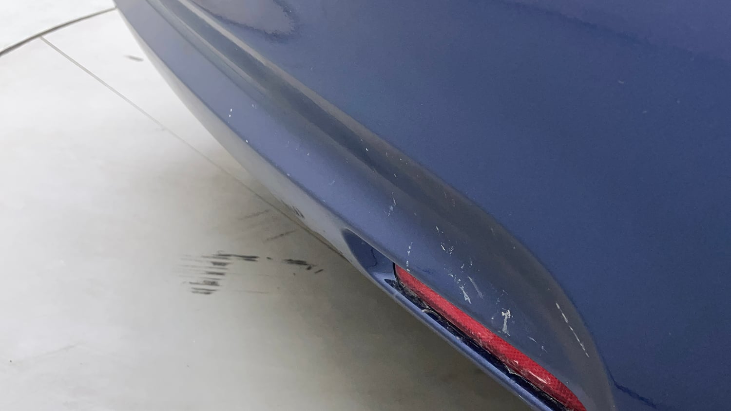 Used 2017 Maruti Suzuki Dzire ZXi AMT Petrol Automatic dents MINOR SCRATCH