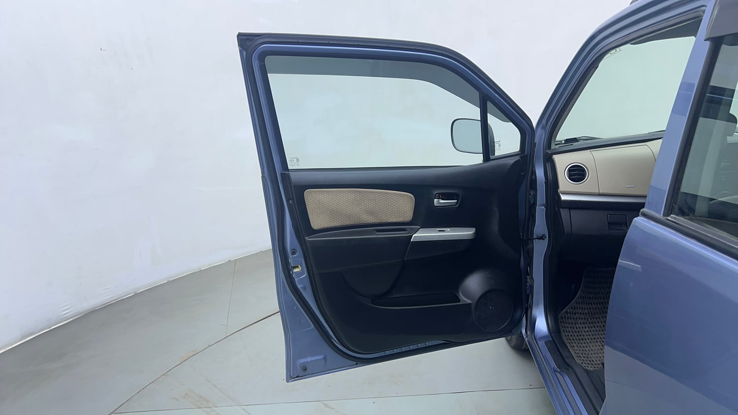 Used 2018 Maruti Suzuki Wagon R LXI CNG Cng Manual interior LEFT FRONT DOOR OPEN VIEW