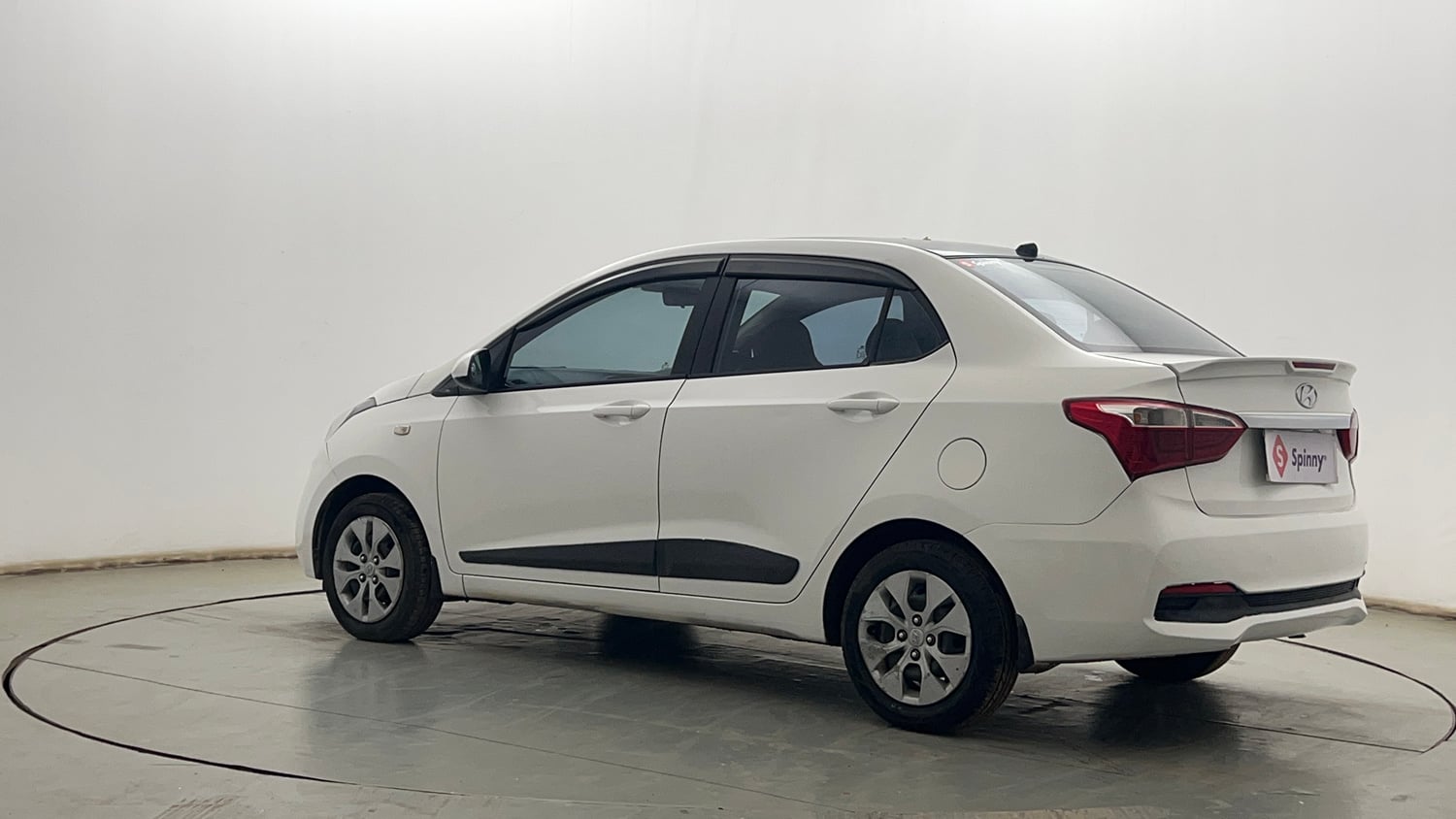 Used 2020 Hyundai Xcent S Petrol Manual exterior LEFT REAR CORNER VIEW