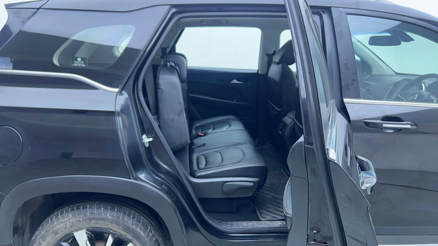 Used 2020 MG Motors Hector Sharp 1.5 DCT Petrol Petrol Automatic interior RIGHT SIDE REAR DOOR CABIN VIEW