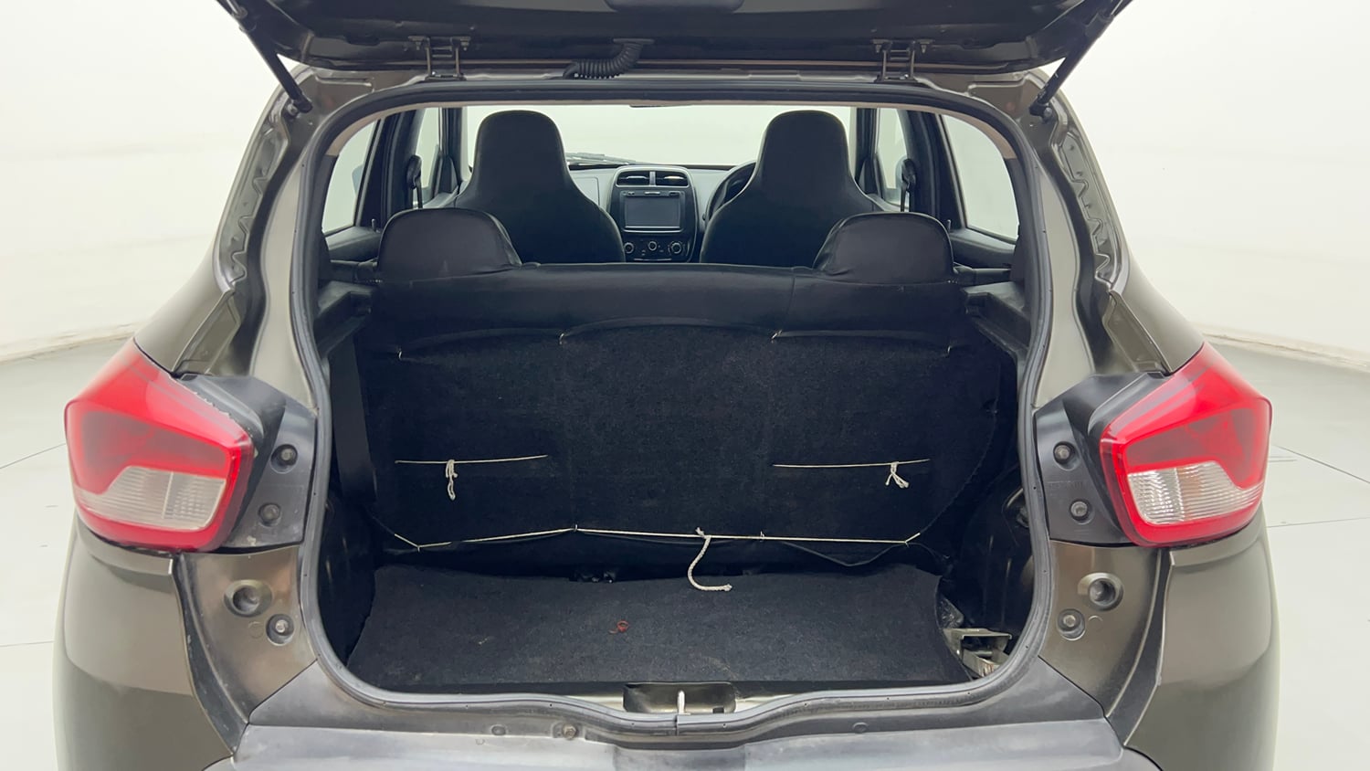 Used 2017 Renault Kwid 1.0 RXT AMT Opt Petrol Automatic interior DICKY INSIDE VIEW