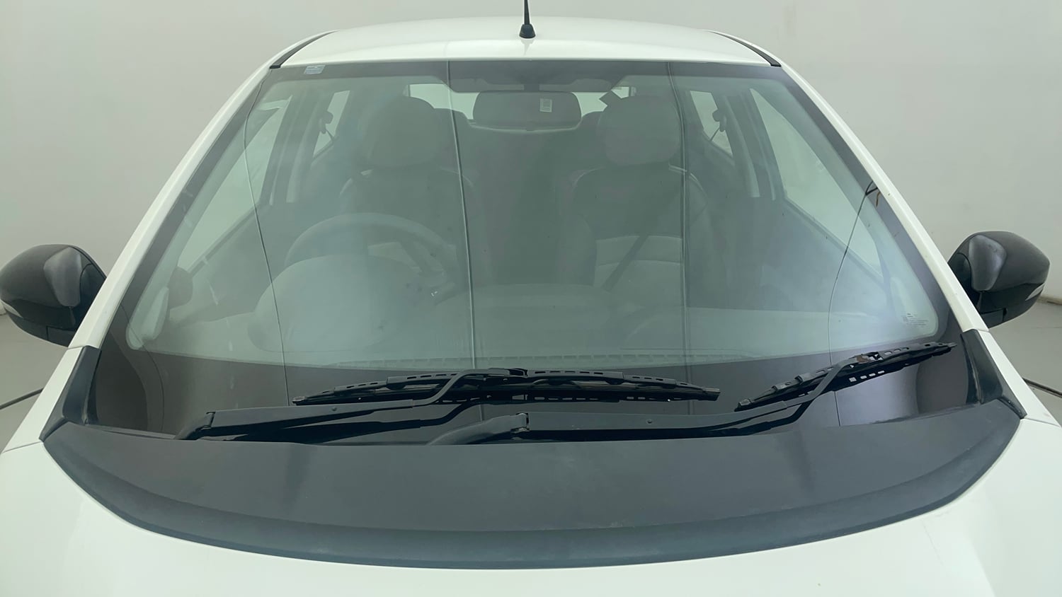 Used 2023 Tata Tiago XT CNG Cng Manual exterior FRONT WINDSHIELD VIEW