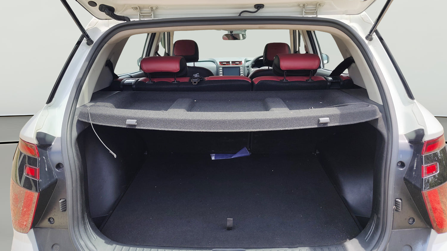 Used 2023 Hyundai Creta S Plus 1.5 Petrol Knight Petrol Manual interior DICKY INSIDE VIEW