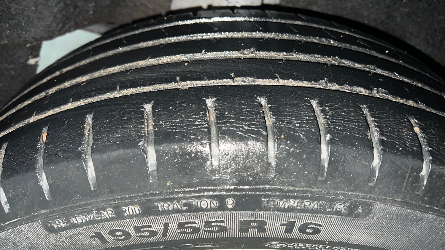 Used 2018 Maruti Suzuki Baleno Zeta 1.2 Petrol Manual tyres RIGHT REAR TYRE TREAD VIEW