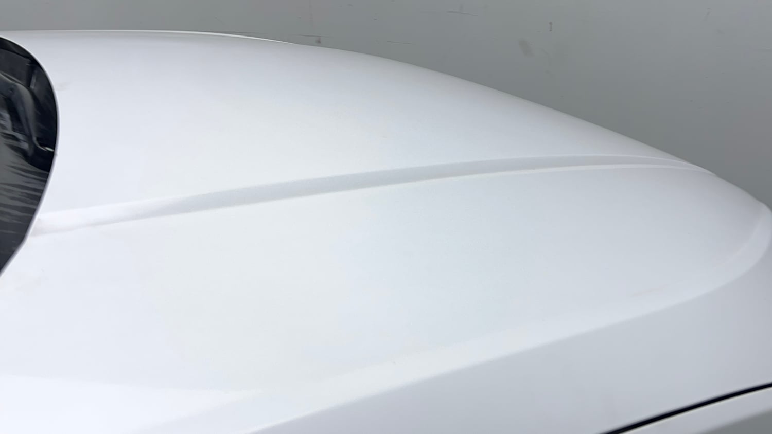 Used 2023 Hyundai Alcazar Signature (O) 7 STR 1.5 Petrol DCT Petrol Automatic dents MINOR DENT