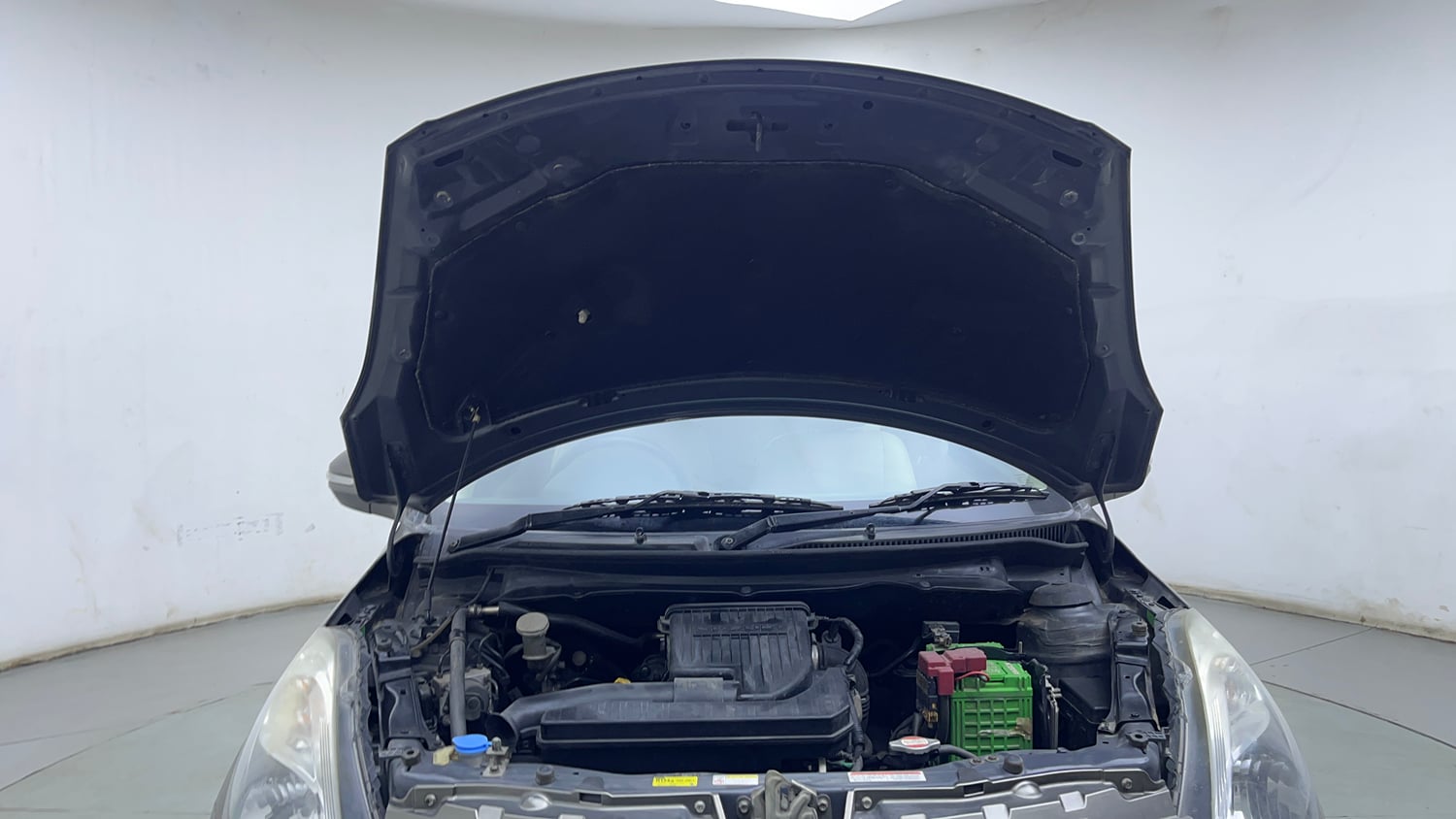 Used 2015 Maruti Suzuki Swift Dzire ZXI Petrol Manual engine ENGINE & BONNET OPEN FRONT VIEW