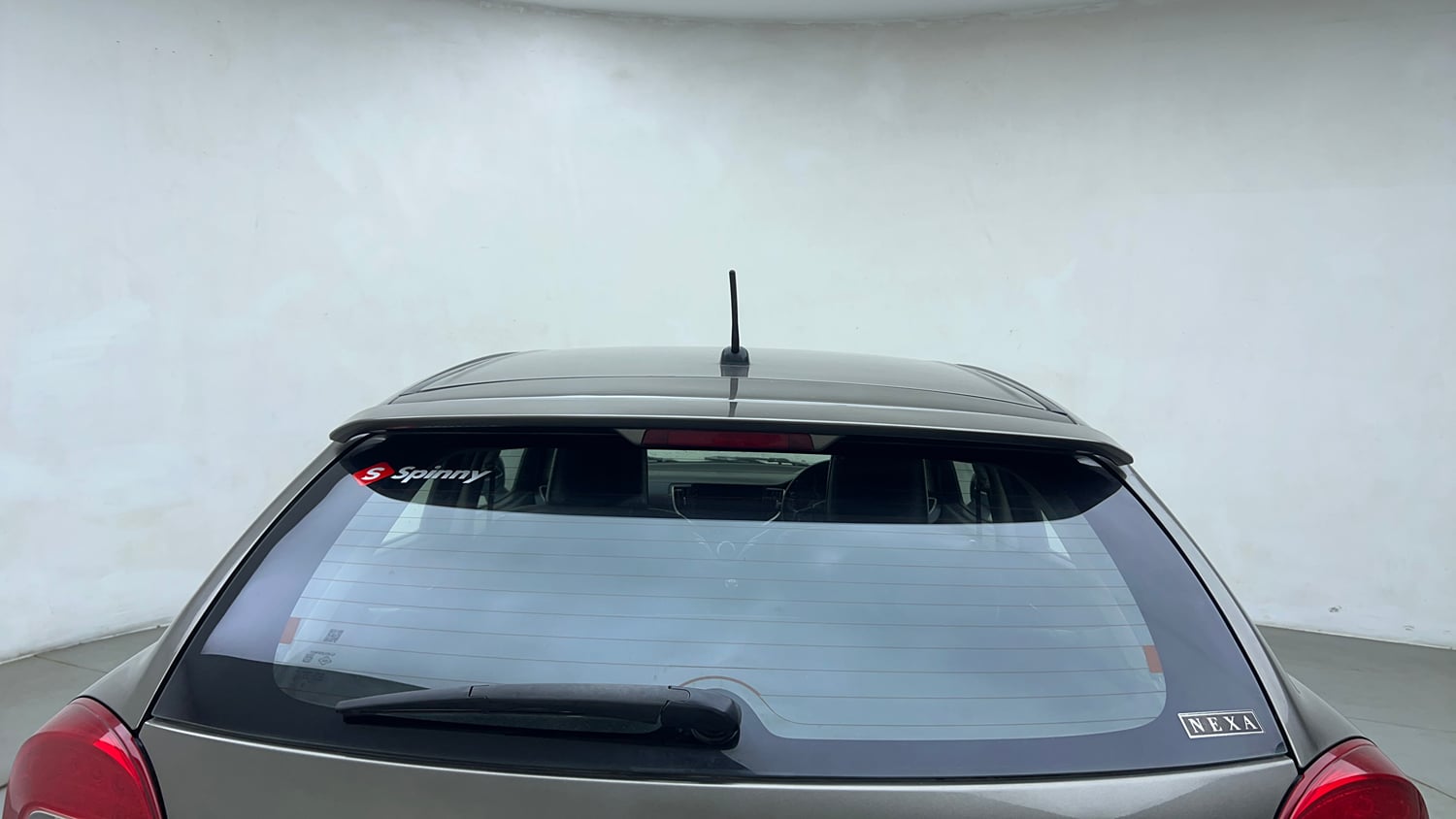 Used 2019 Maruti Suzuki Baleno Delta Petrol Manual top_features Rear wiper